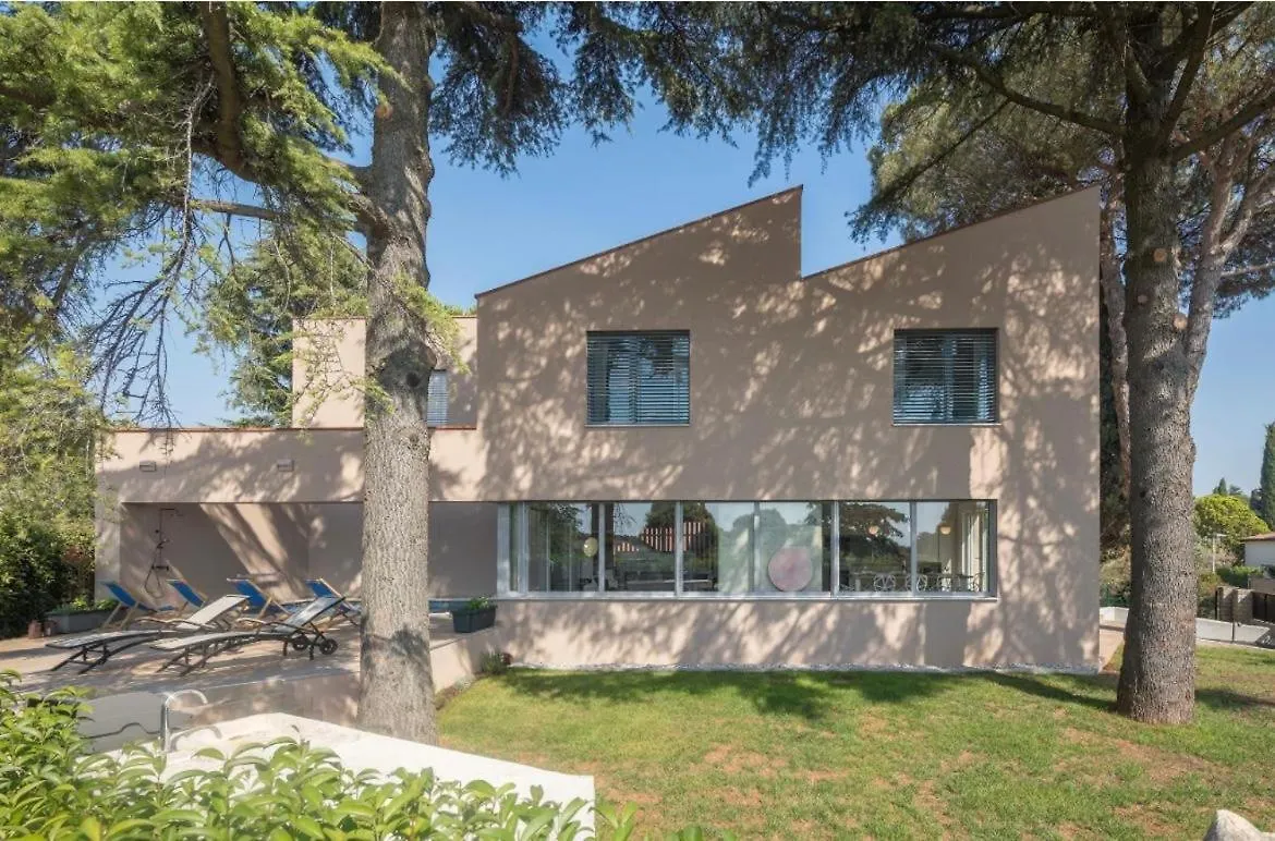 Valdora Luxury Villa With Pool Новиград