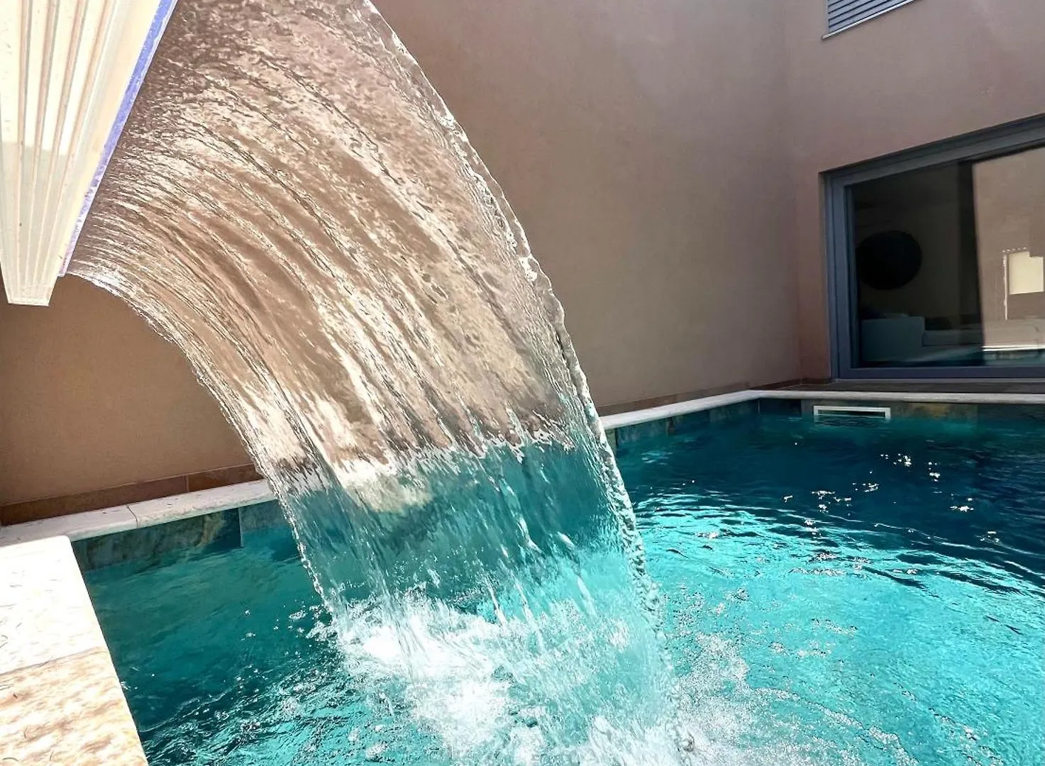 Valdora Luxury Villa With Pool Новиград